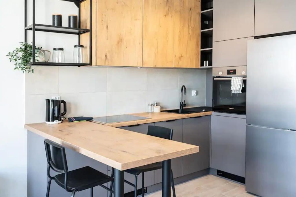 Urban Chic - City Center - One Bedroom Apartment - Opolska カトヴィツェ エクステリア 写真